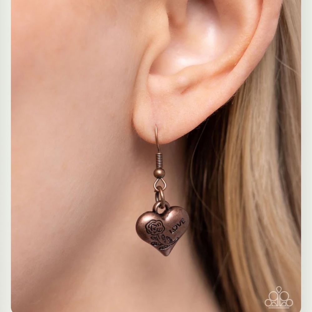 🤎🤎🤎 “HEART HANGOUT” COPPER NECKLACE WITH FREE EARRINGS ~ PAPARAZZI❗️🤎🤎🤎 - Picture 6 of 6